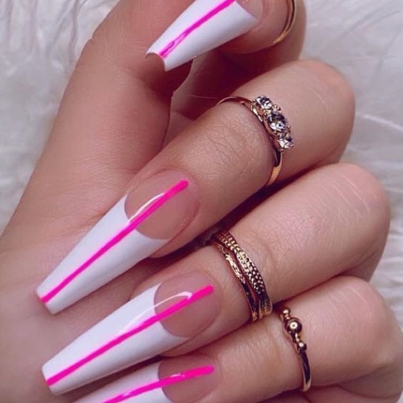 Meet your Posher, Alexandra - Picture 1 of 7